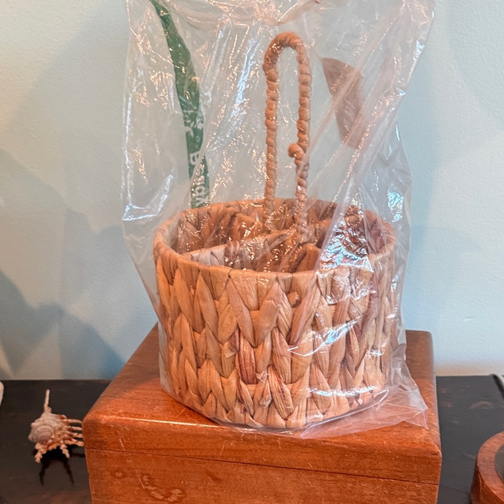 NEW Woven utensil napkin caddy